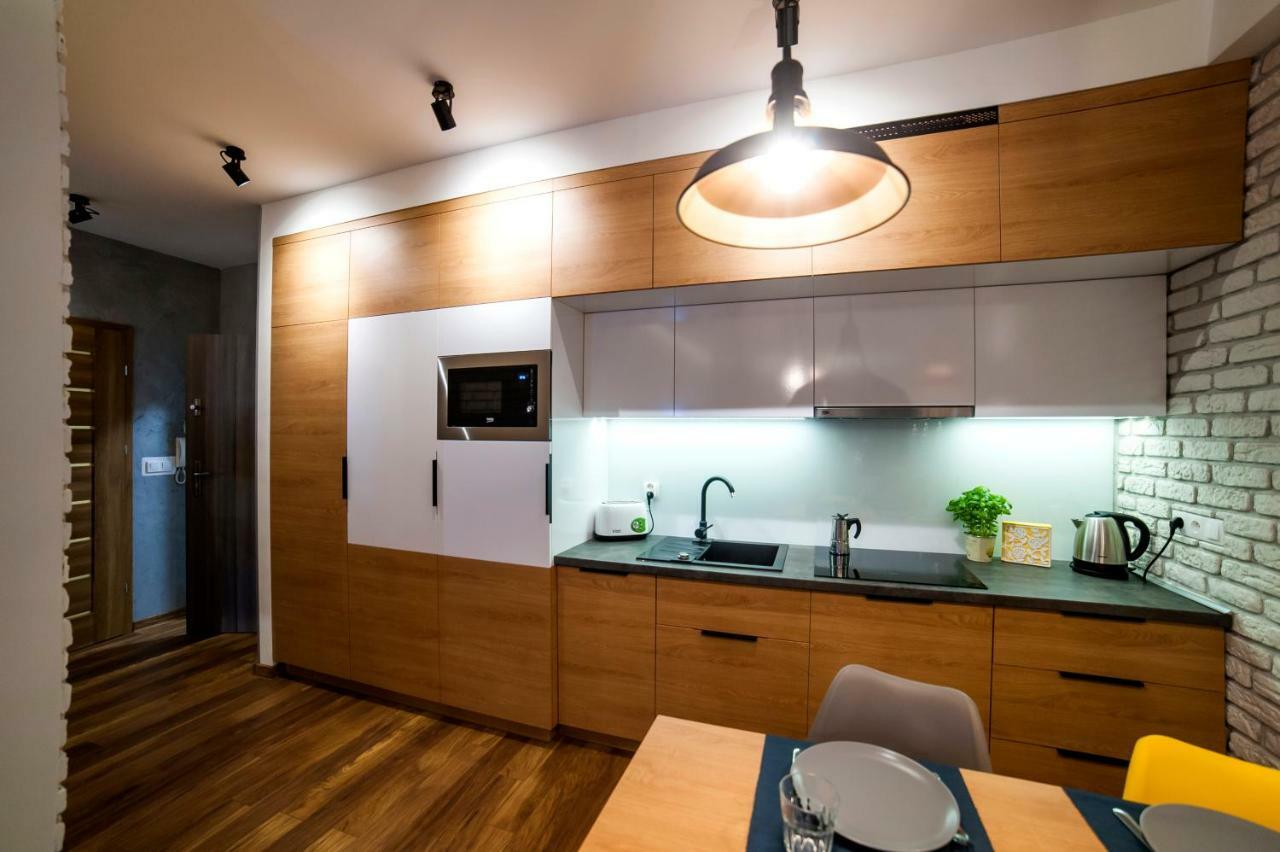 Urban Apart Uniejow Apartment Bagian luar foto
