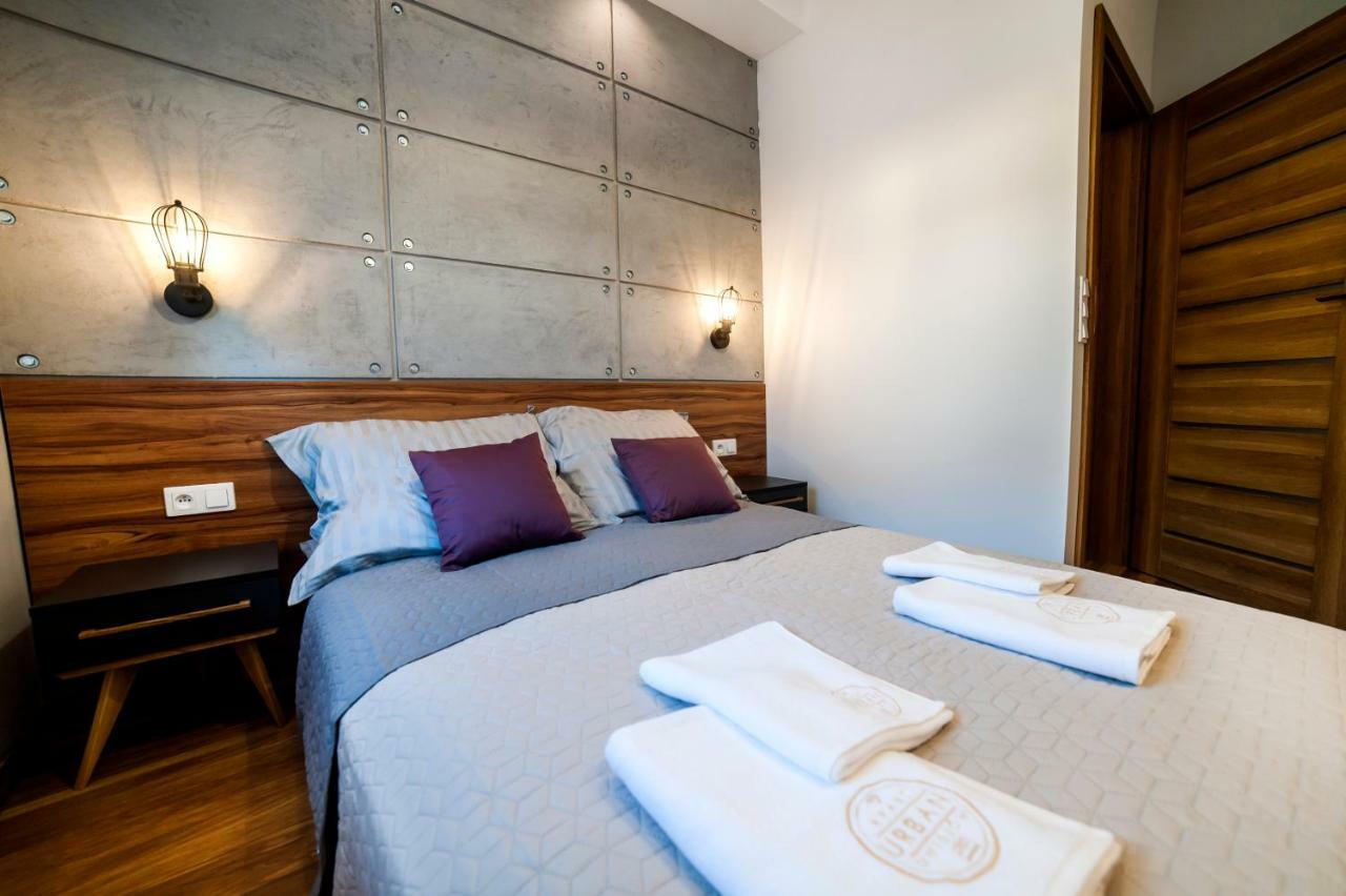 Urban Apart Uniejow Apartment Bagian luar foto